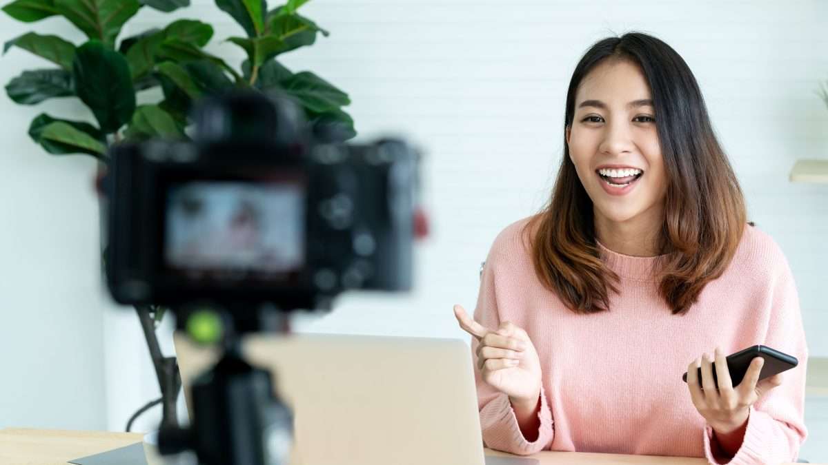 Read more about the article How To Incorporate Influencers in Your Marketing