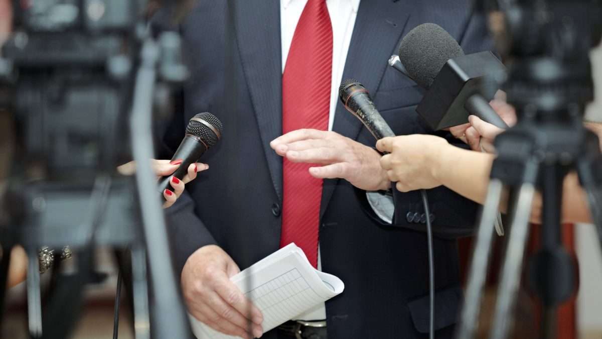 Read more about the article How To Create an Effective Public Apology